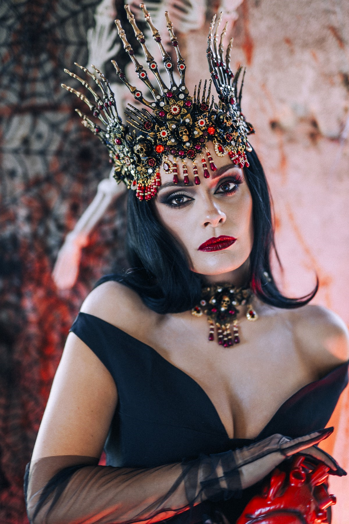 DARK HALLOWEEN CROWNS